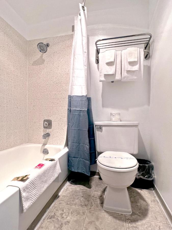 Economy Inn Флоренс Екстер'єр фото