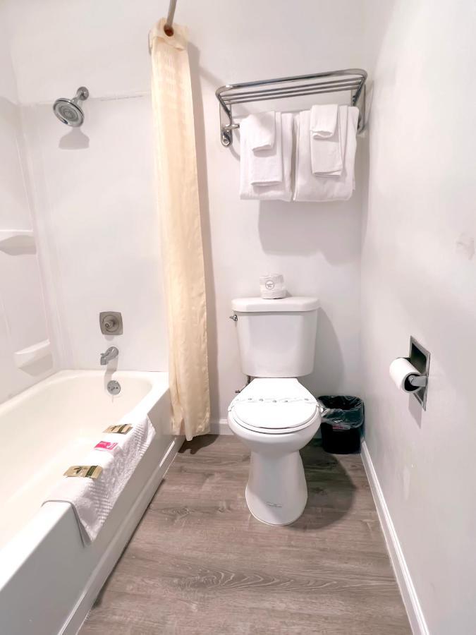 Economy Inn Флоренс Екстер'єр фото